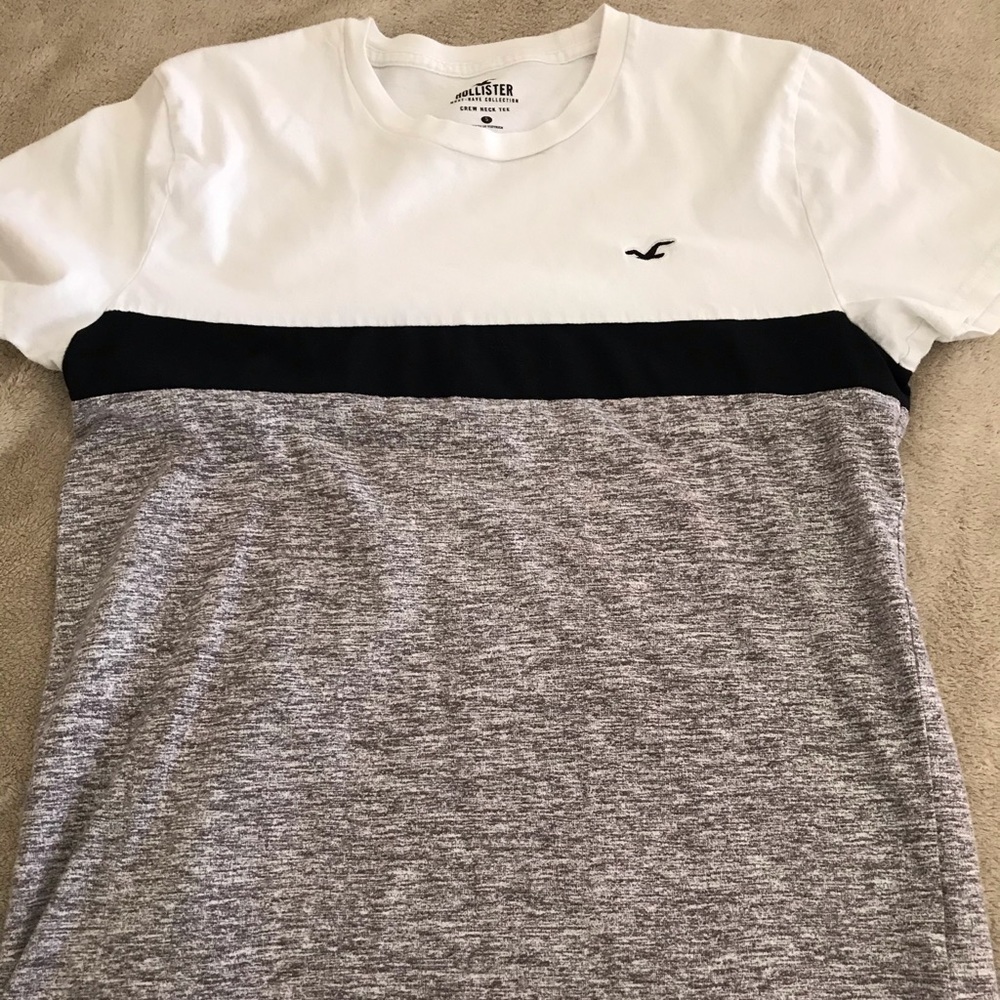 Men’s Hollister Crew Neck Tee